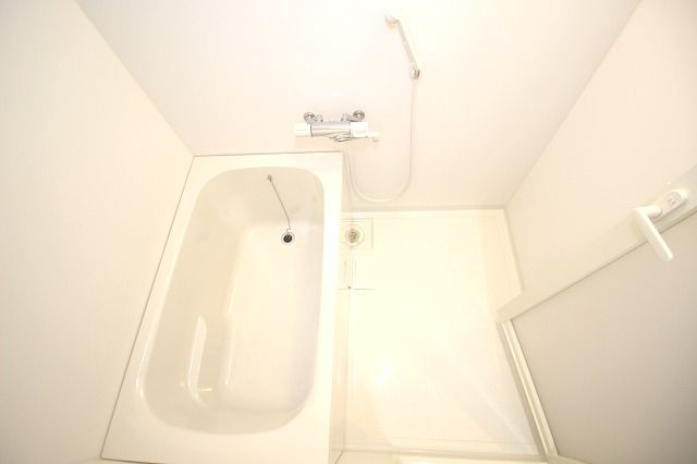 calm.esⅡの浴室|※内装が若干異なる場合がございます