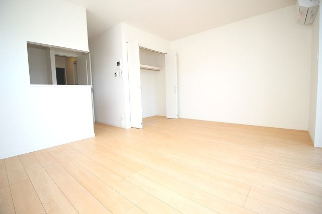 calm.esⅡの洋室|※内装が若干異なる場合がございます