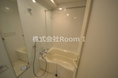 【浴室】 | カスタリア堺筋本町 | ゆったり過ごせるお風呂です