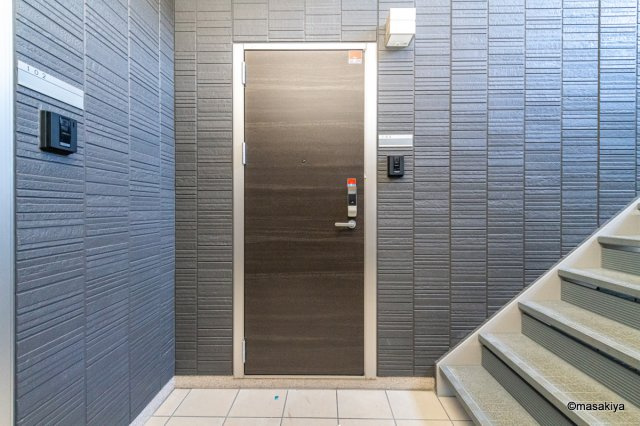 レジェーロ稲葉のエントランス