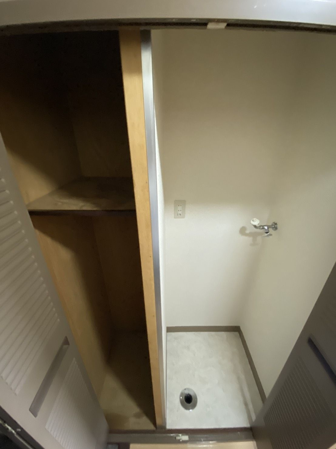 ファミリオン御所の設備|ファミリオン御所（1K）　室内洗濯機置場