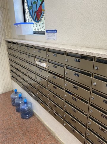 ファミリオン御所のその他共用部分|ファミリオン御所（1K）　郵便受け