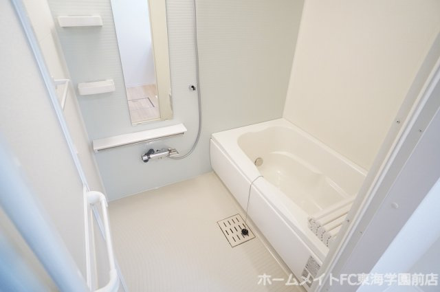 合志市須屋のアパートの浴室