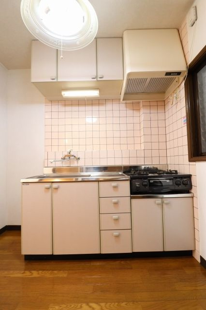 ジョイフル大川筋のキッチン|明るい室内です
※反転の場合あり