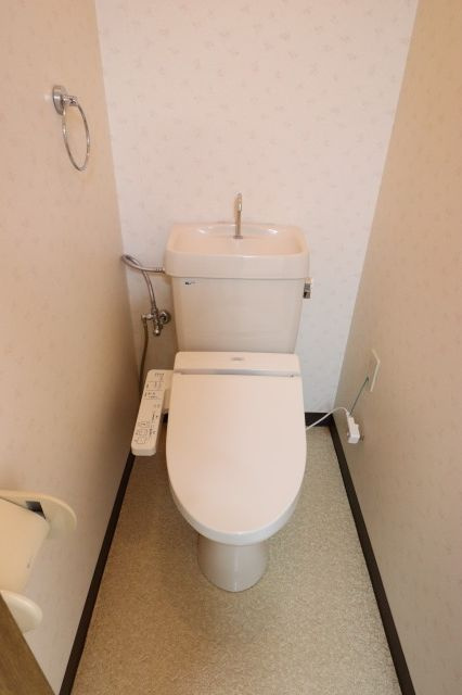 ジョイフル大川筋のトイレ|清潔感のあるトイレです
※反転の場合あり