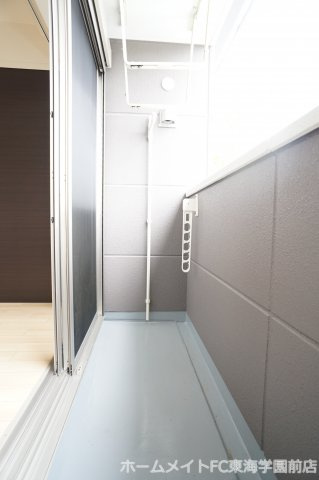 合志市須屋のアパートのバルコニー