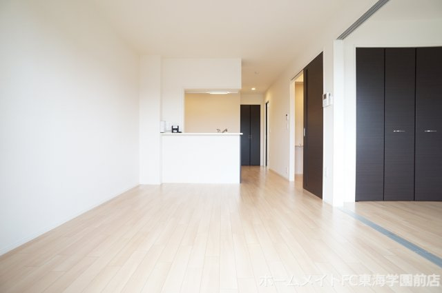 合志市須屋のアパートの居間・リビング