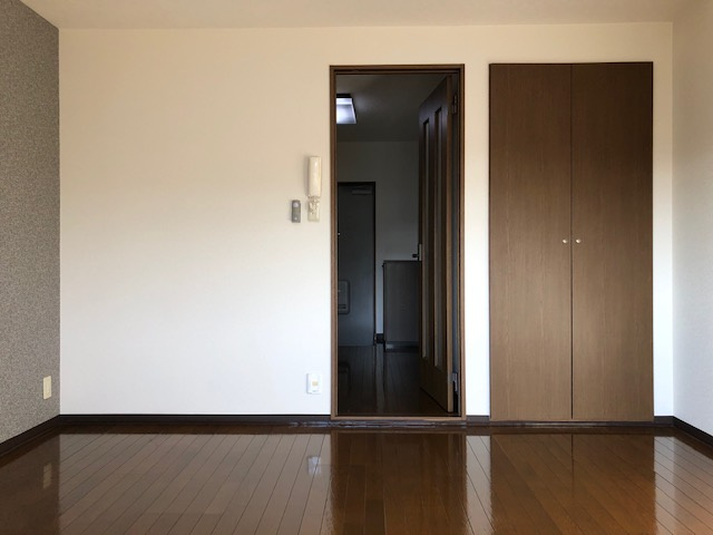 ベルメゾン一須賀Ⅱ号館の洋室