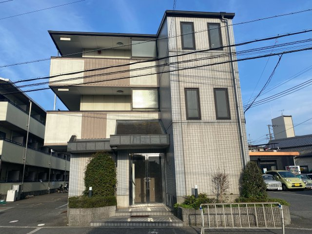 ベルメゾン一須賀Ⅱ号館の外観