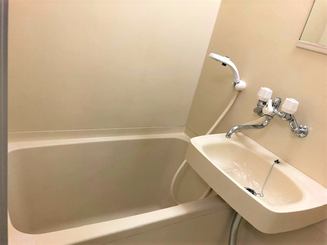 ベルメゾン一須賀Ⅱ号館の浴室