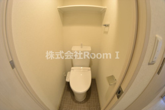 【トイレ】 | プレサンス堺筋本町駅前シェル | ゆったりとした空間のトイレです