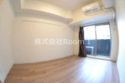 【寝室】 | プレサンス堺筋本町駅前シェル | 開放的な寝室です