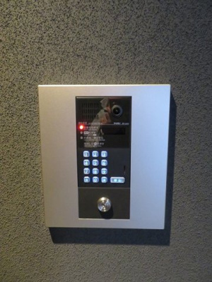 【エントランス】 | リュクス梅田西