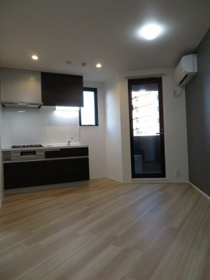 【居間・リビング】 | リュクス梅田西