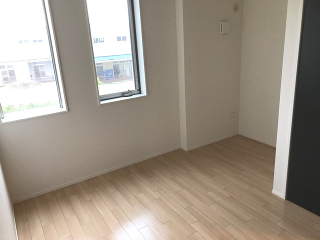 合志市須屋のアパートの洋室