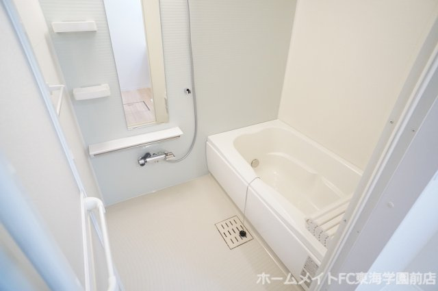 合志市須屋のアパートの浴室