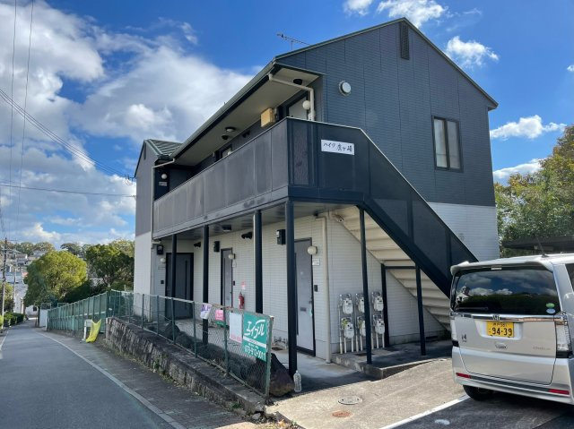 ハイツ鷹ヶ峰の外観