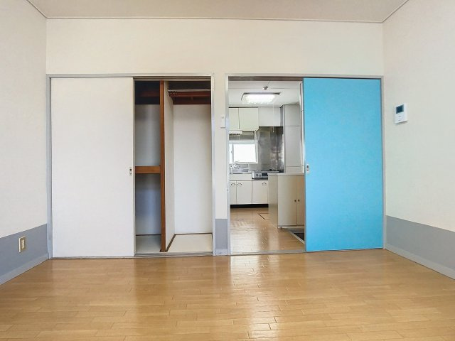 コーポ蜂屋の居間・リビング