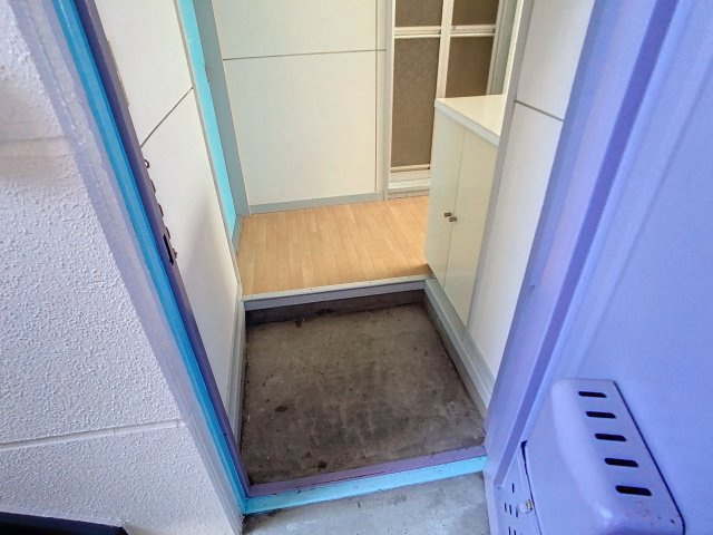 コーポ蜂屋の玄関