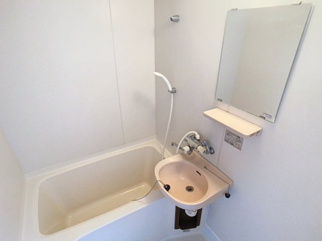 コーポ蜂屋の浴室