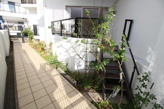 【その他共用部分】 | ガーデニング等をできるオーシャンデッキ付き住戸です♪