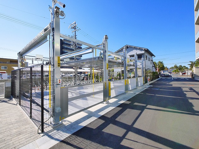 サンスクリット西大寺の駐車場|車をお持ちの方に嬉しい駐車場付きの物件です