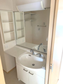 【洗面所】 | Royal Stage