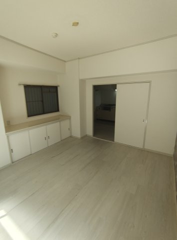 メゾン中町の居間・リビング
