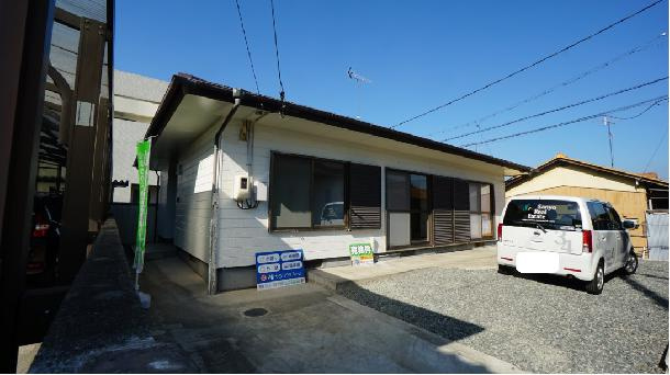 倉敷市玉島勇崎　3LDK　リフォーム済み　中古一戸建ての前面道路含む現地写真