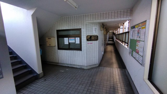 スカイコート淵野辺第４のエントランス|エントランス内