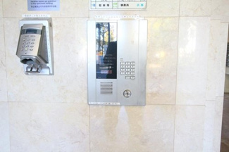 【エントランス】 | 安心のセキュリティー対策オートロックも標準完備♪