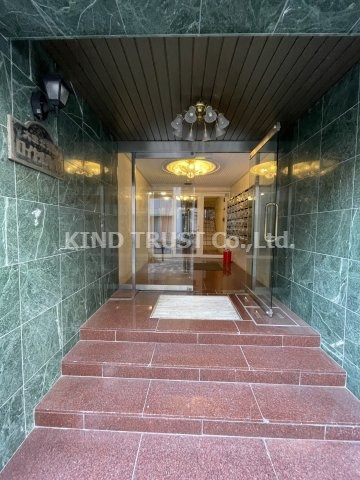 大宝北天満ロイヤルハイツのエントランス|清潔なエントランスです