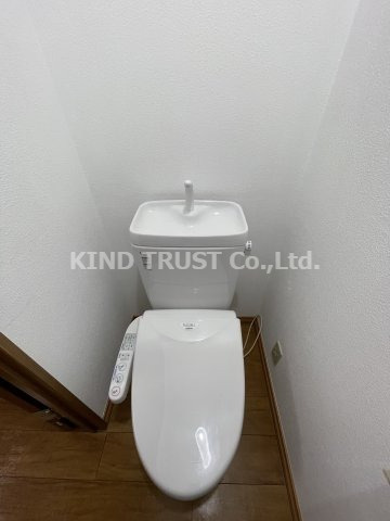 大宝北天満ロイヤルハイツのトイレ|コンパクトで使いやすいトイレです