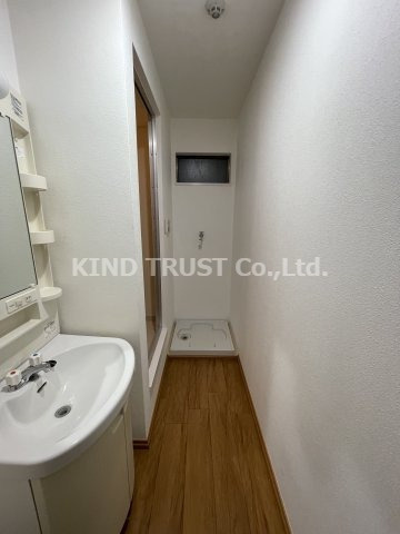 大宝北天満ロイヤルハイツの洗面所|脱衣スペースもあります