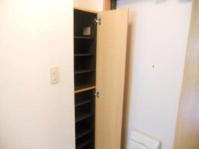 アライブ富小路の収納|下駄箱