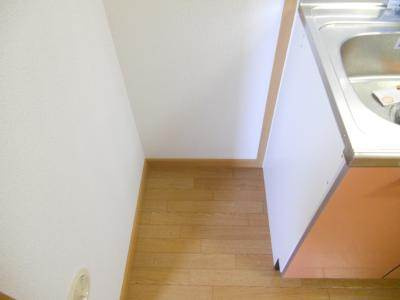 アライブ富小路のその他|冷蔵庫置場