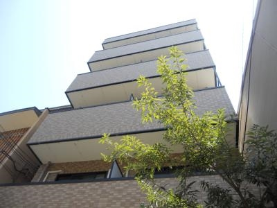 アライブ富小路の外観