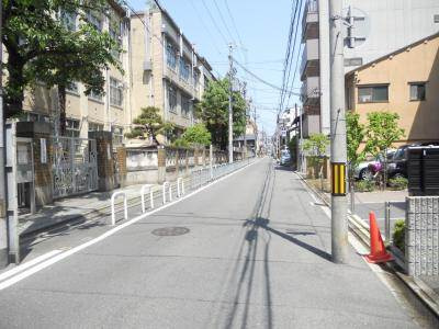 アライブ富小路の周辺|前面道路