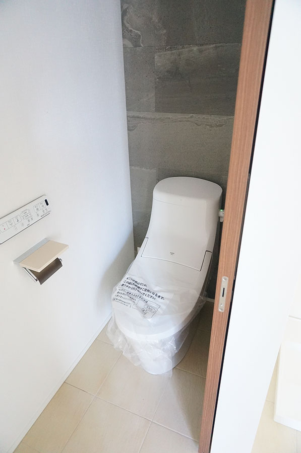 木更津 THE Resortのトイレ|温水洗浄便座付のトイレ（参考写真）