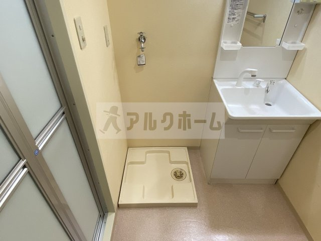 クレパレス1の洗面所|クレパレス1　洗濯機置き場
