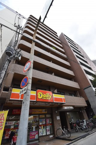 マローネ谷町の外観