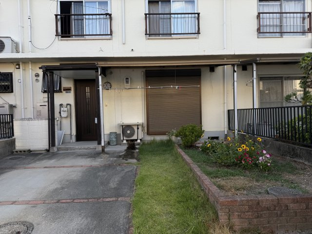 交野市松塚のテラスの駐車場|駐車場があります