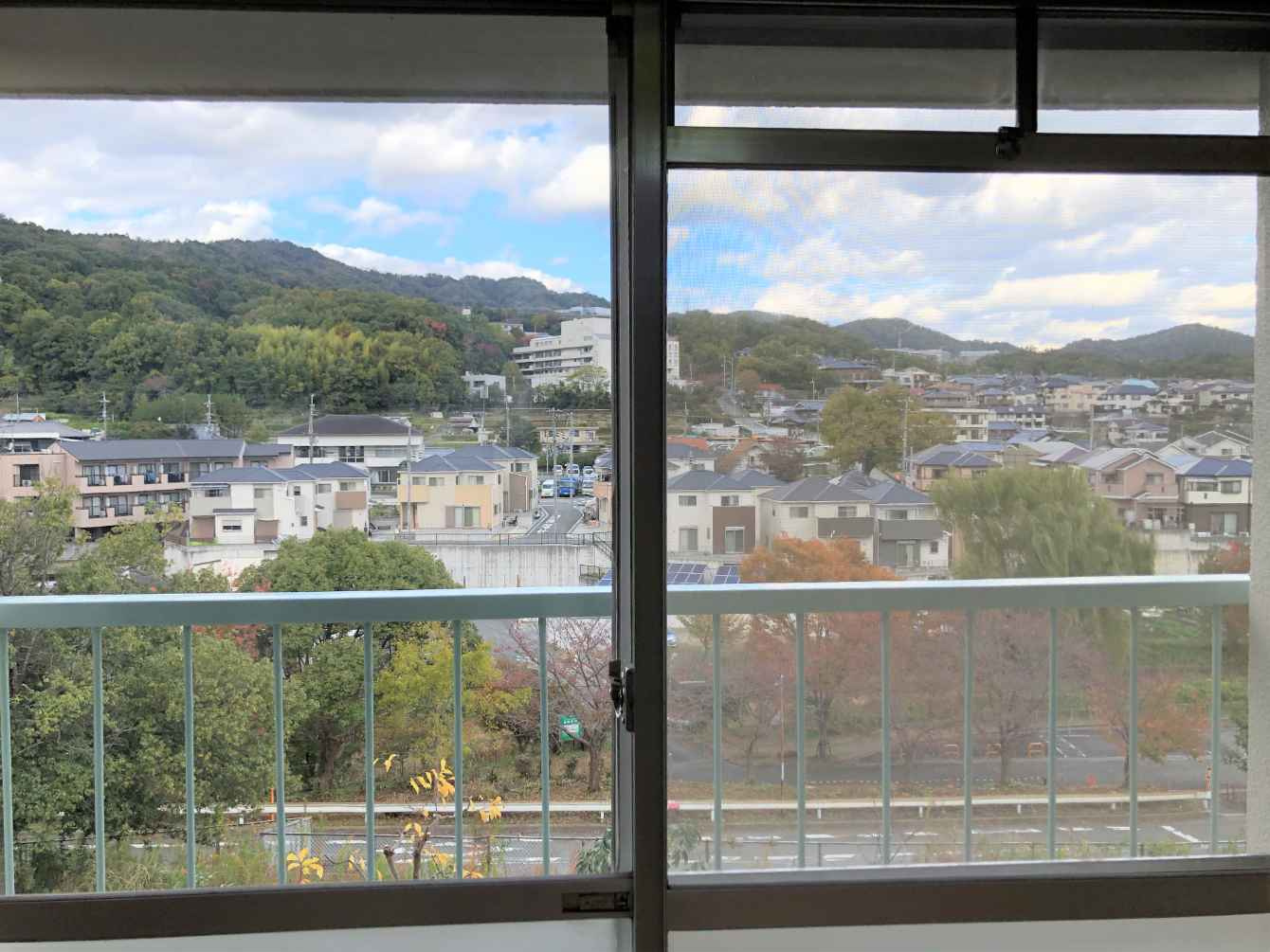 箕面市粟生間谷西４丁目の中古マンションの展望
