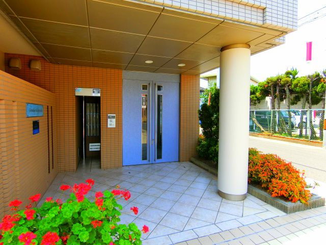 グランドゥール光明池のエントランス