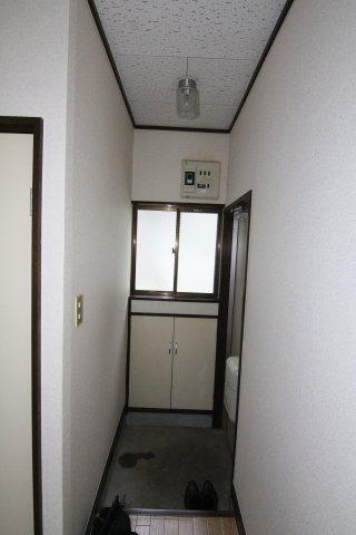 エレガンス日吉の玄関