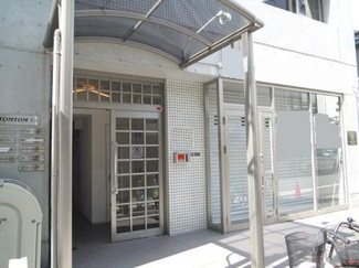 【エントランス】