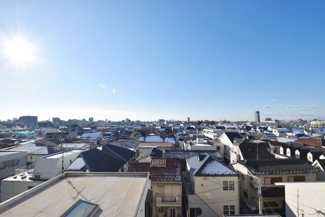 【展望】 | 物件のお問い合わせは、 ０１２０－７００－９６８までお気軽にどうぞ！
バルコニーからの眺望　視線の先には低層住宅街が広がります