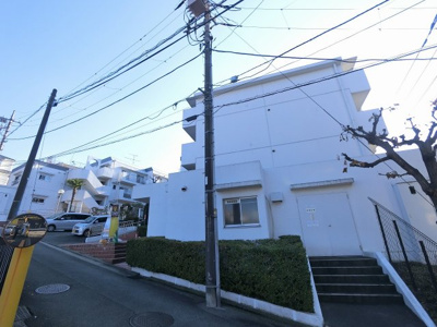 【外観】 | ソフトタウン上大岡 | 総戸数３４戸、昭和５６年１２月築、管理人は日勤勤務につき管理体制良好です♪