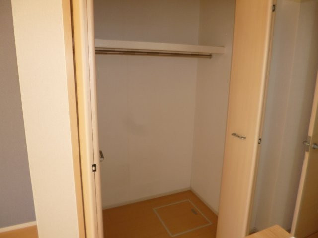 アイリスの収納|クローゼット