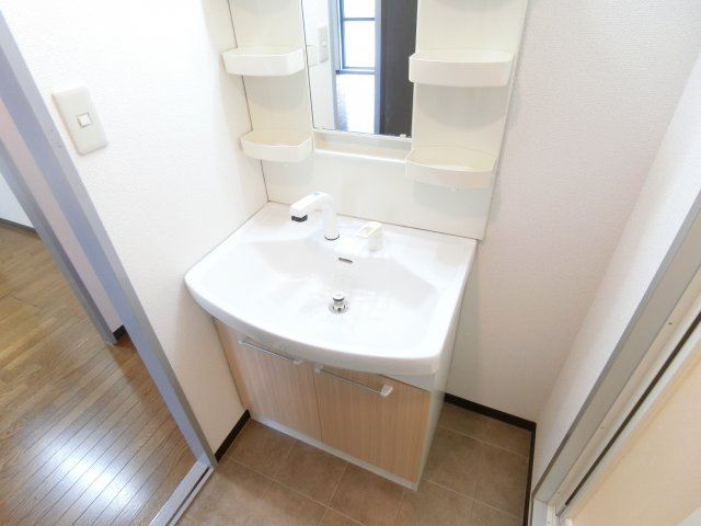 YFヒルズ宮山の独立洗面台